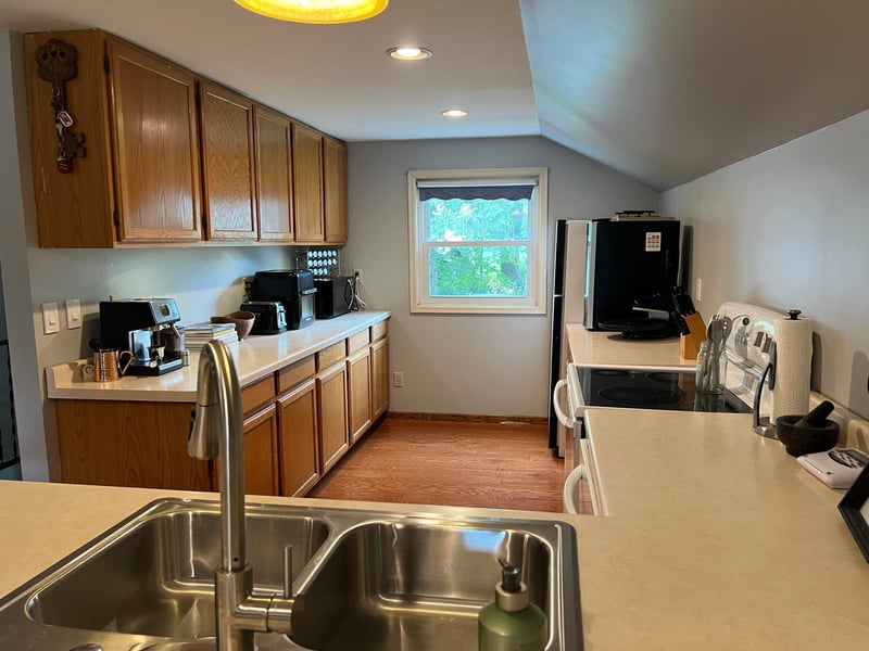 306 3rd St N, Ellendale, MN 56026