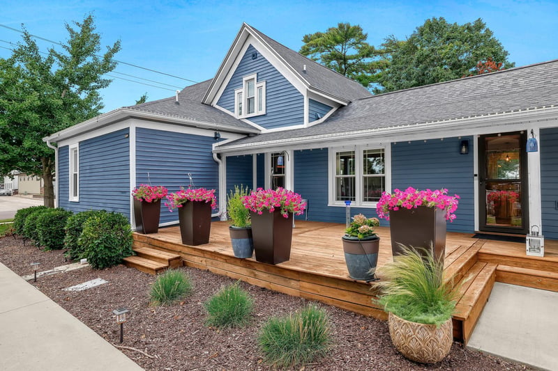 217 S Pine St, Caledonia, MN 55921