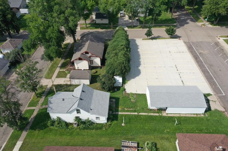 218 1st Ave NE, Clara City, MN 56222