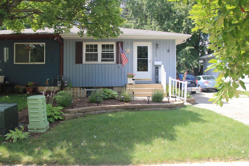 4609 14th Ave NW, Rochester, MN 55901
