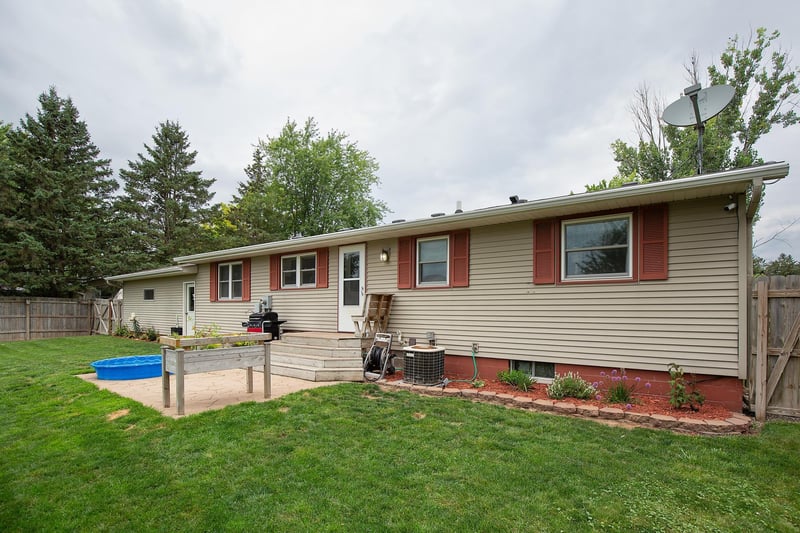 102 Portland Ave W, Almena, WI 54805