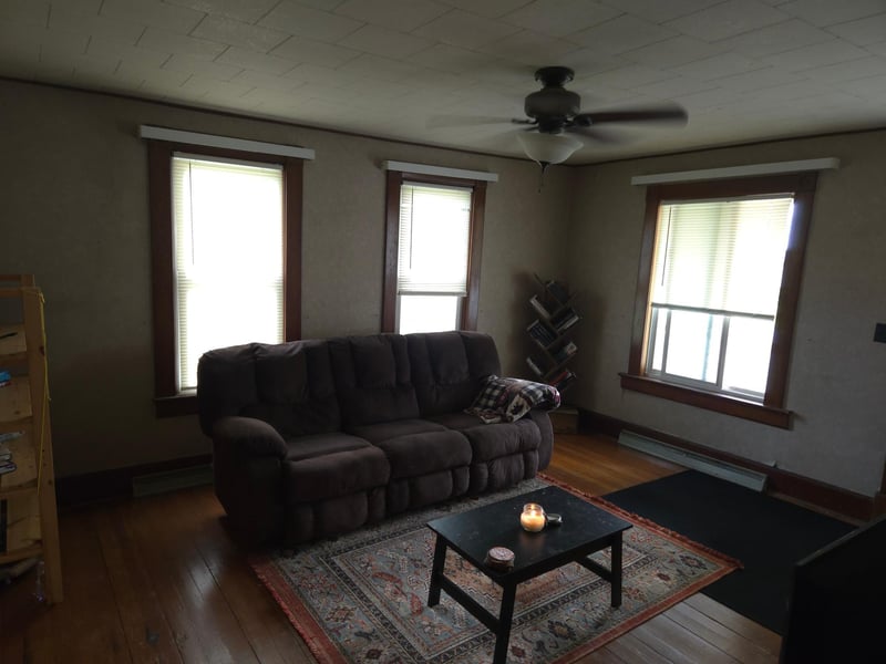 428 Maple Dr, Spring Grove, MN 55974