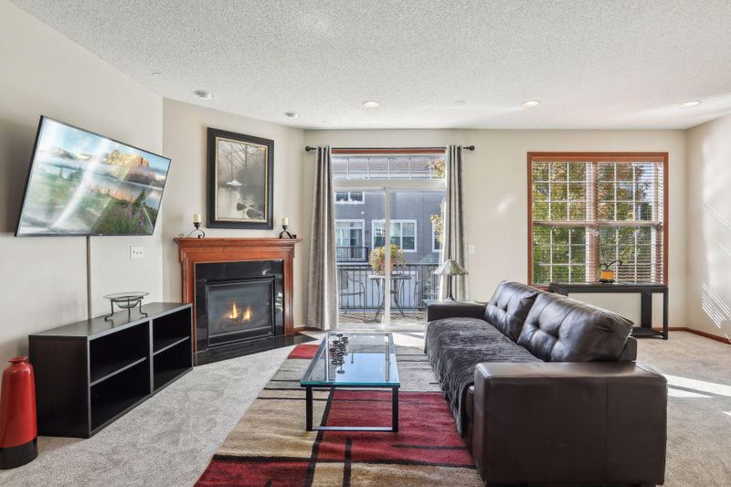 5207 Scott Ln, Minneapolis, MN 55422