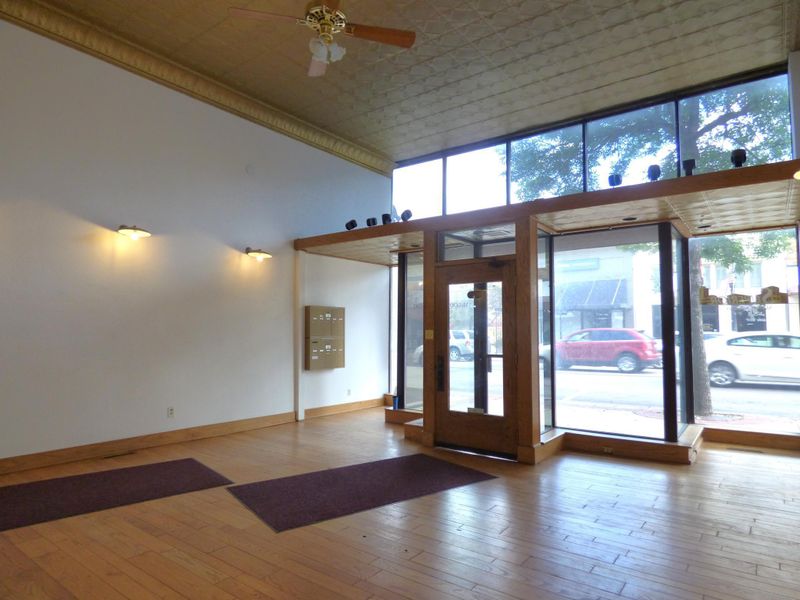111 State St N, Waseca, MN 56093