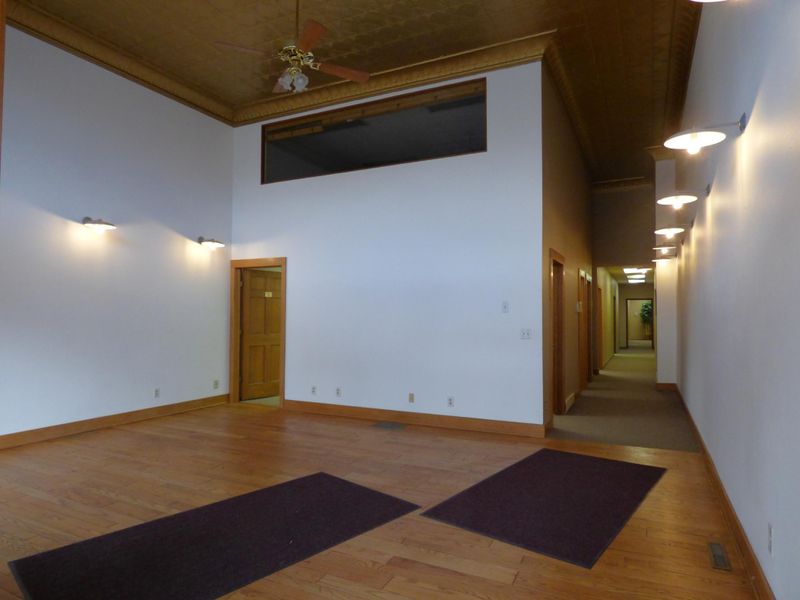 111 State St N, Waseca, MN 56093