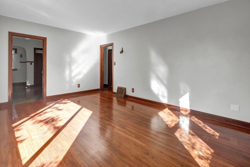 117 3rd St NE, Saint Cloud, MN 56304