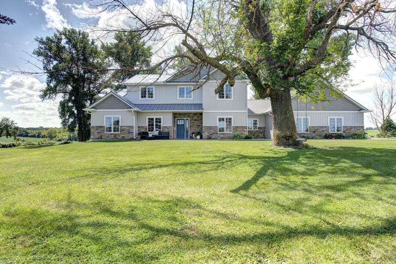 19727 County Highway 24, West Concord, MN 55985