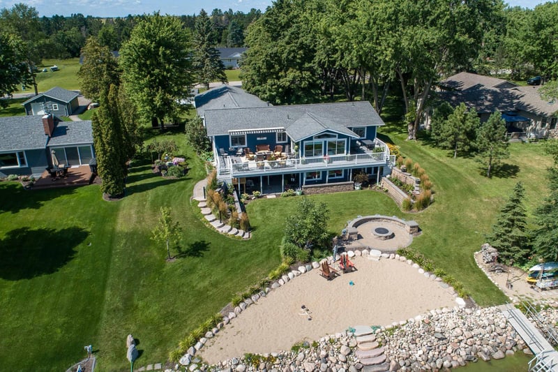 517 N Shore Dr, Battle Lake, MN 56515