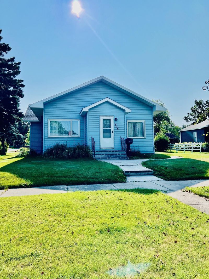 616 Foss Ave N, Fosston, MN 56542
