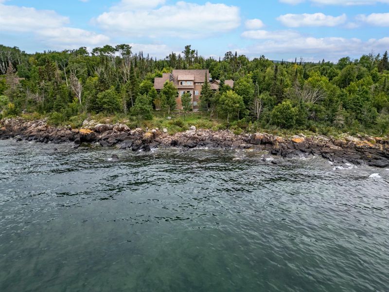 72 Chimney Rock Rd, Hovland, MN 55606
