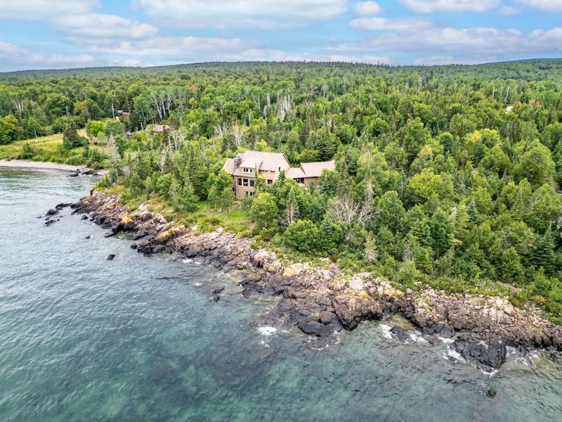72 Chimney Rock Rd, Hovland, MN 55606