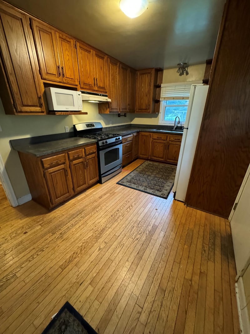 16 Niagara Ln N, Minneapolis, MN 55447