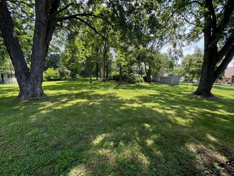 16 Niagara Ln N, Minneapolis, MN 55447