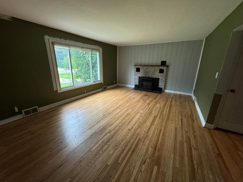 16 Niagara Ln N, Minneapolis, MN 55447