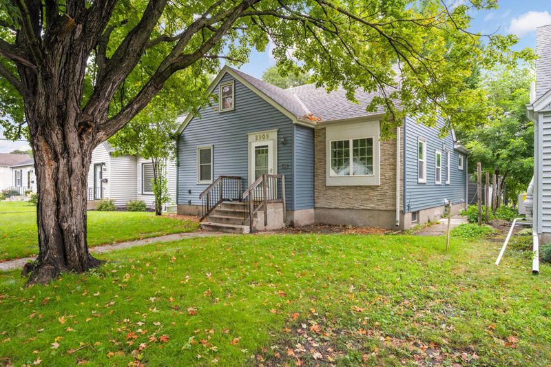2909 Georgia Ave S, Minneapolis, MN 55426