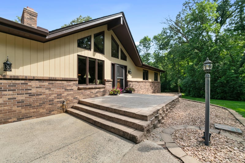 7284 State Highway 55 NW, Maple Lake, MN 55358