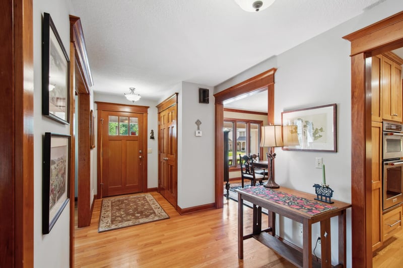 3050 Holly Ln N, Minneapolis, MN 55447