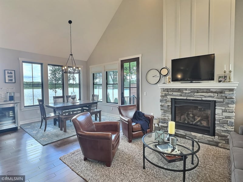 7083 Pilger Ave NW, Annandale, MN 55302