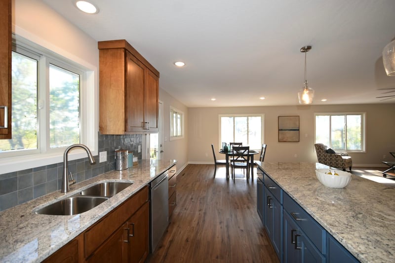 17059 480th St, Zumbrota, MN 55992