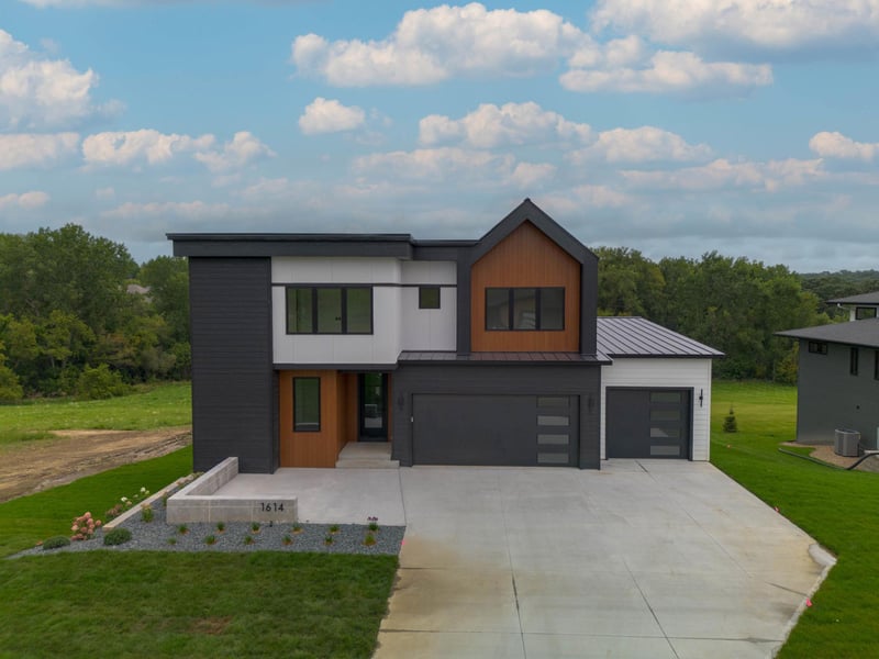 1614 Shannon Oaks Blvd NE, Rochester, MN 55906