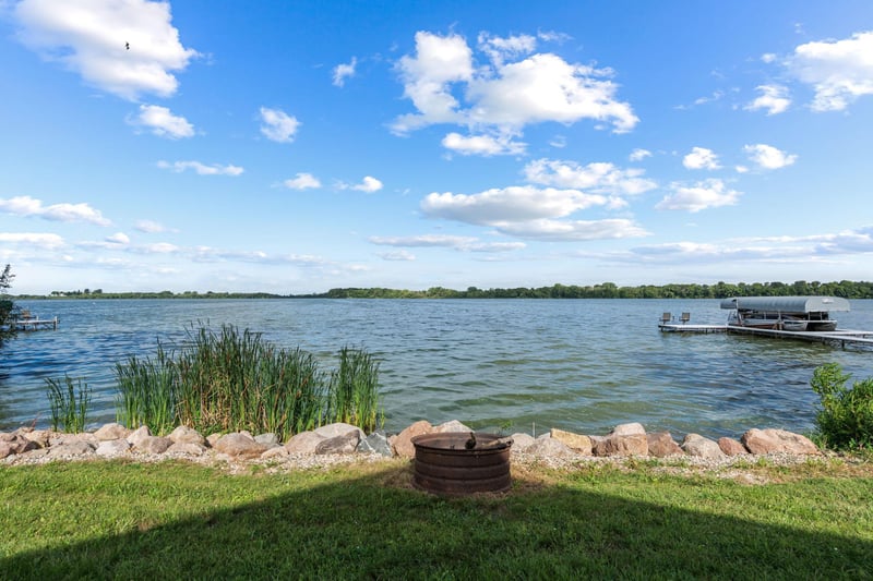 4028 427th Ave, Janesville, MN 56048
