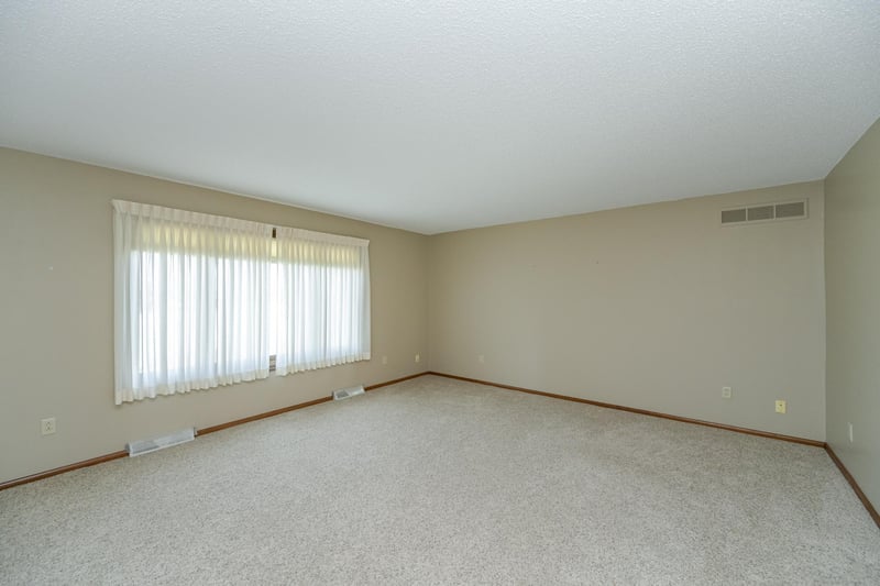 131 W Highway 14, Utica, MN 55979