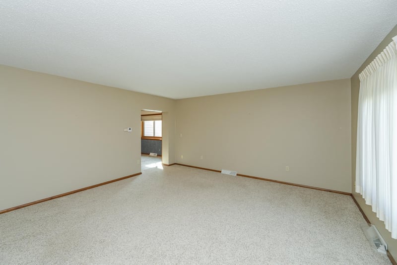 131 W Highway 14, Utica, MN 55979
