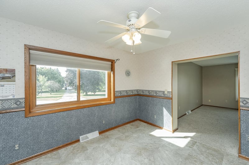 131 W Highway 14, Utica, MN 55979