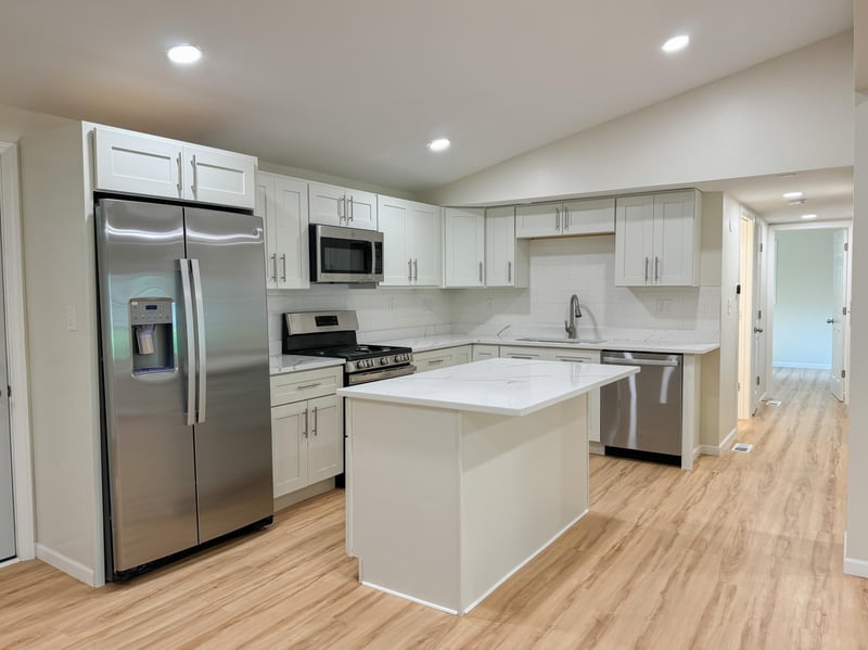 835 Niagara Ln N, Minneapolis, MN 55447