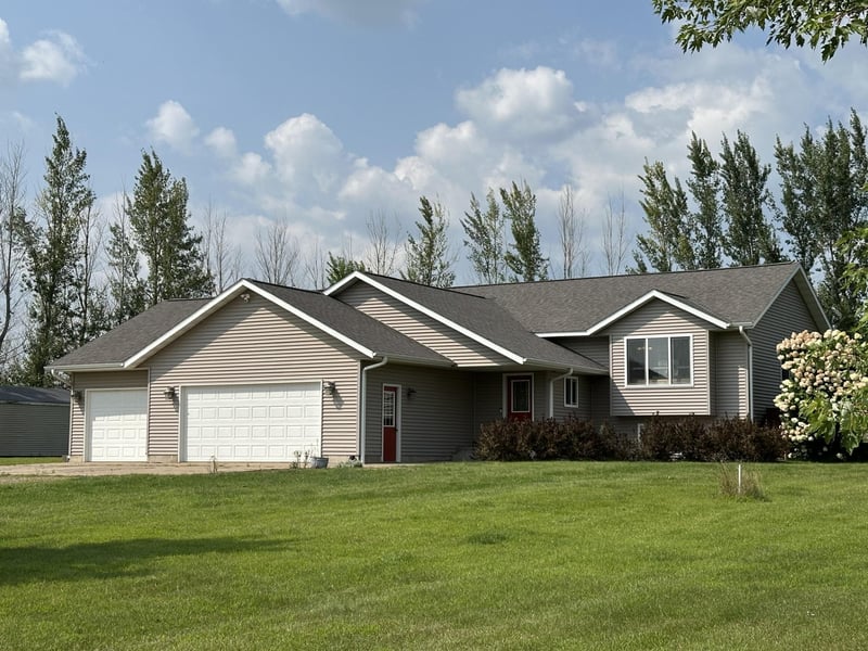 E8881 525th Ave, Elk Mound, WI 54739