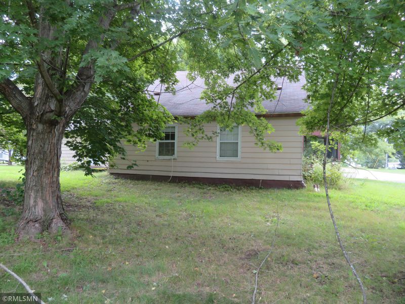N2975 985th St, Hager City, WI 54014