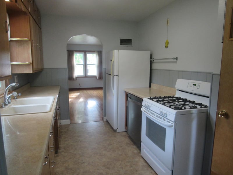 205 Pennsylvania Ave, Adrian, MN 56110