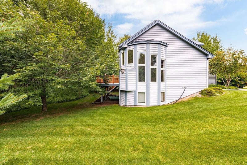 4185 Ridge Cir, Hermantown, MN 55811