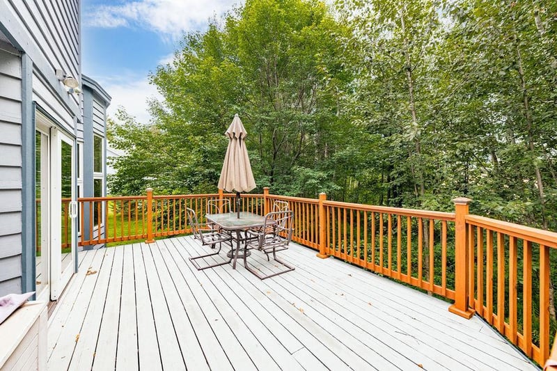 4185 Ridge Cir, Hermantown, MN 55811