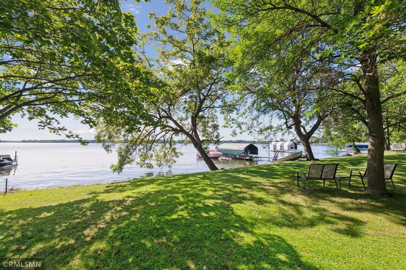 3085 North Shore Dr, Wayzata, MN 55391