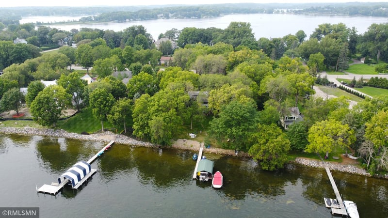 3085 North Shore Dr, Wayzata, MN 55391