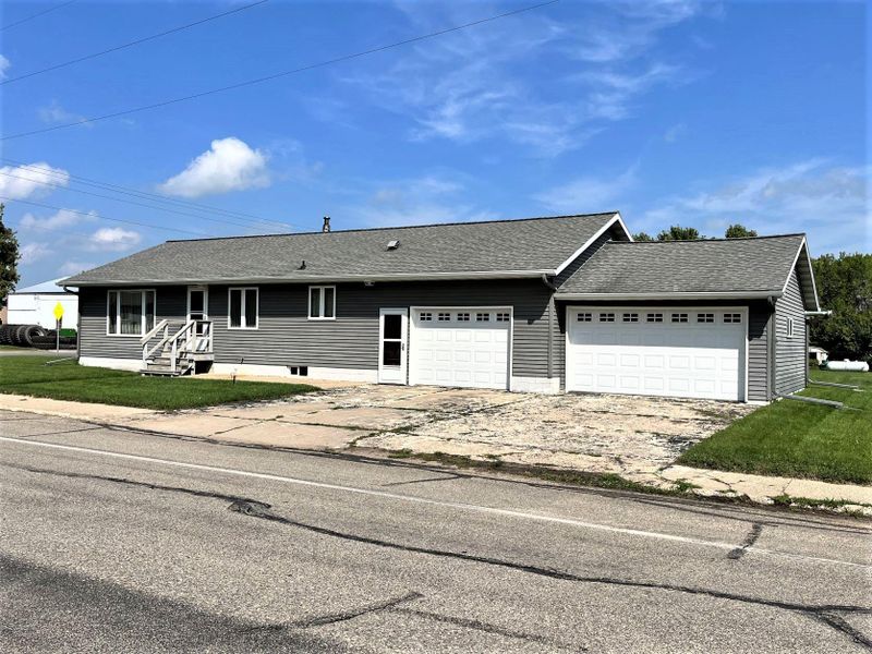 602 1st Ave, Elrosa, MN 56325