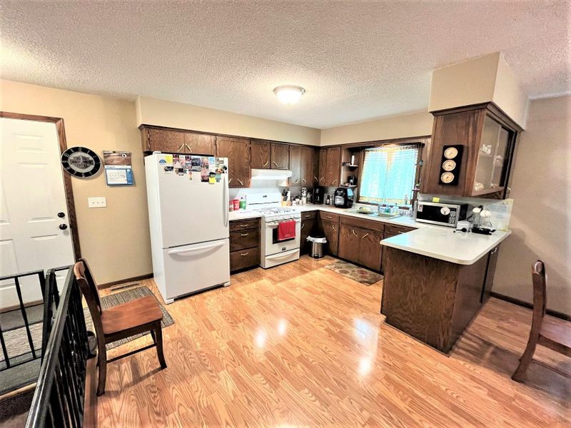 602 1st Ave, Elrosa, MN 56325
