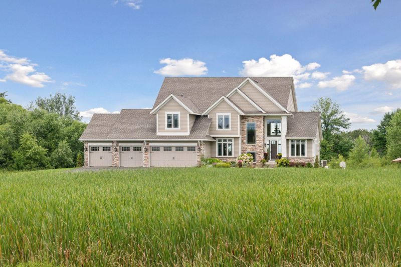 1005 Willow View Dr, Long Lake, MN 55356