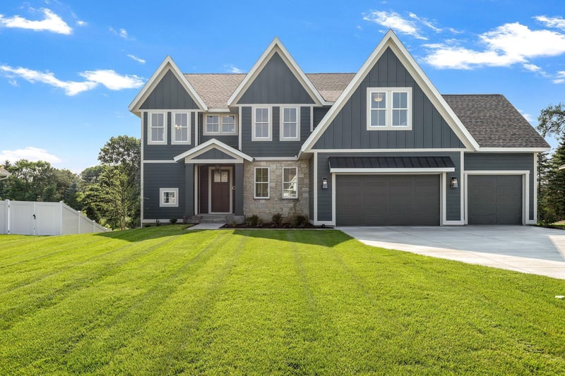 4010 Haven Woods Ct, Eagan, MN 55123