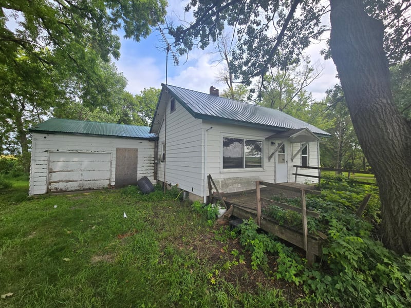 4676 State Hwy 22, Kiester, MN 56051