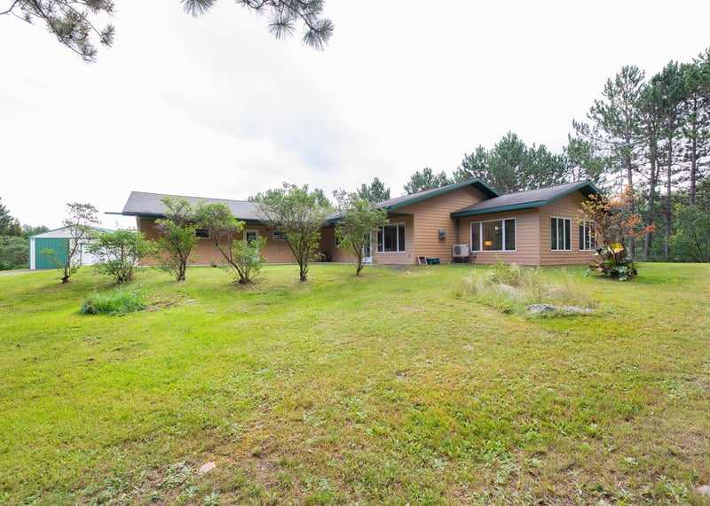 6070 Maple Grove Rd, Duluth, MN 55810