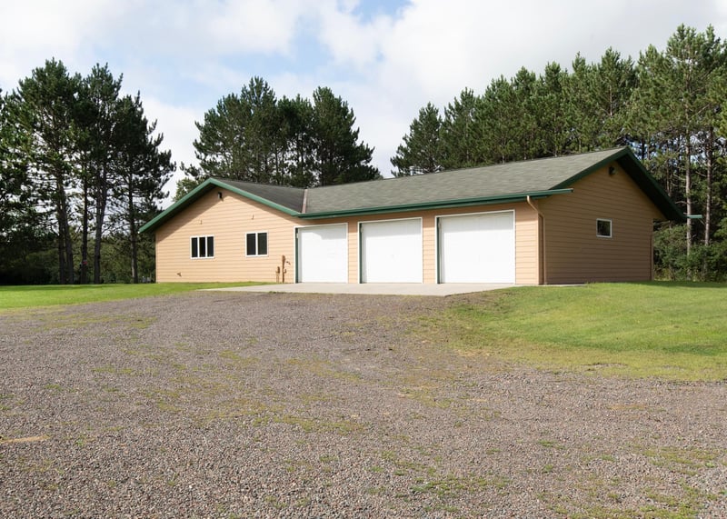 6070 Maple Grove Rd, Duluth, MN 55810