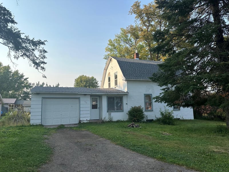 136 Superior Ave, Randall, MN 56475