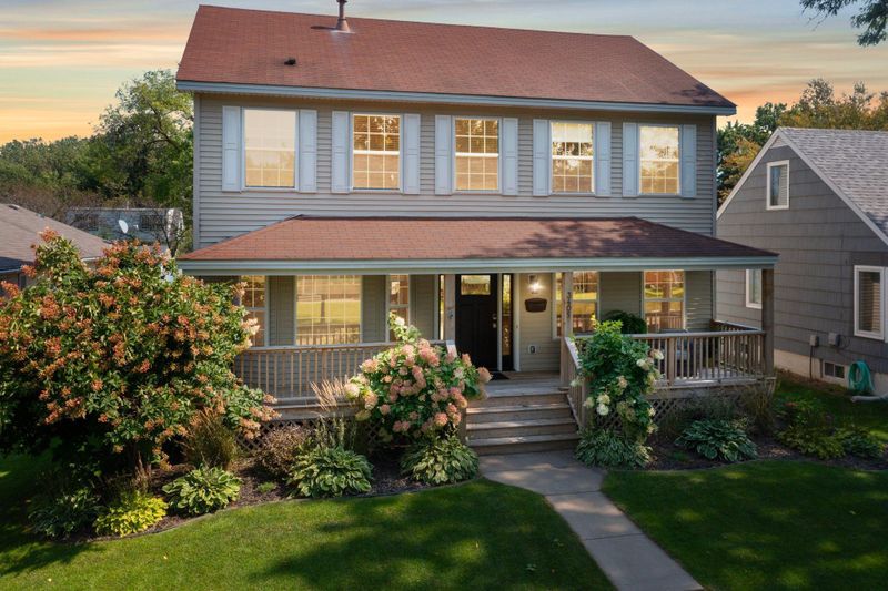 3405 Rhode Island Ave S, Minneapolis, MN 55426