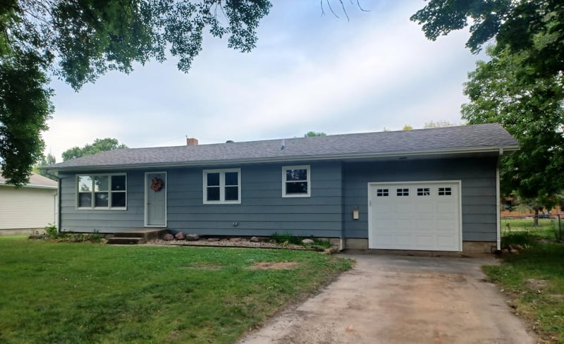 304 Lois Ave S, Herman, MN 56248