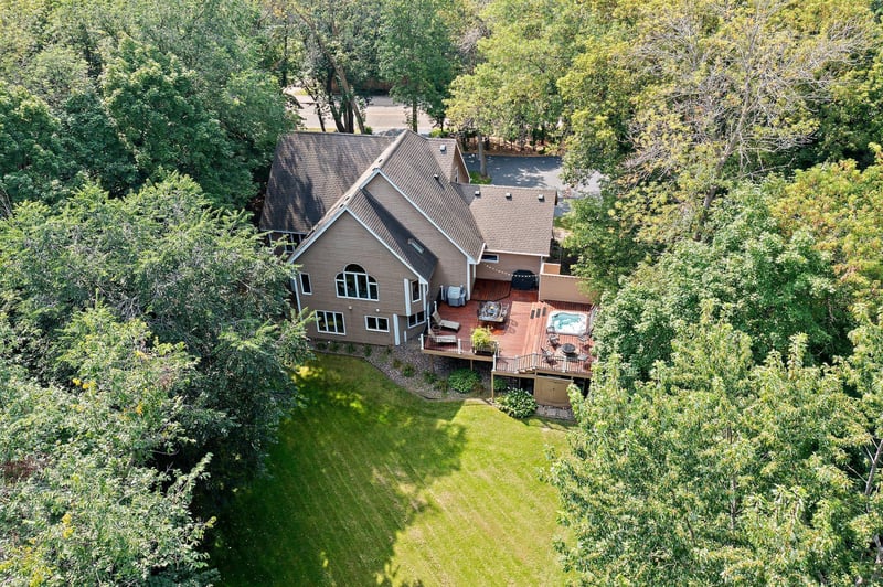 900 N Brown Rd, Long Lake, MN 55356