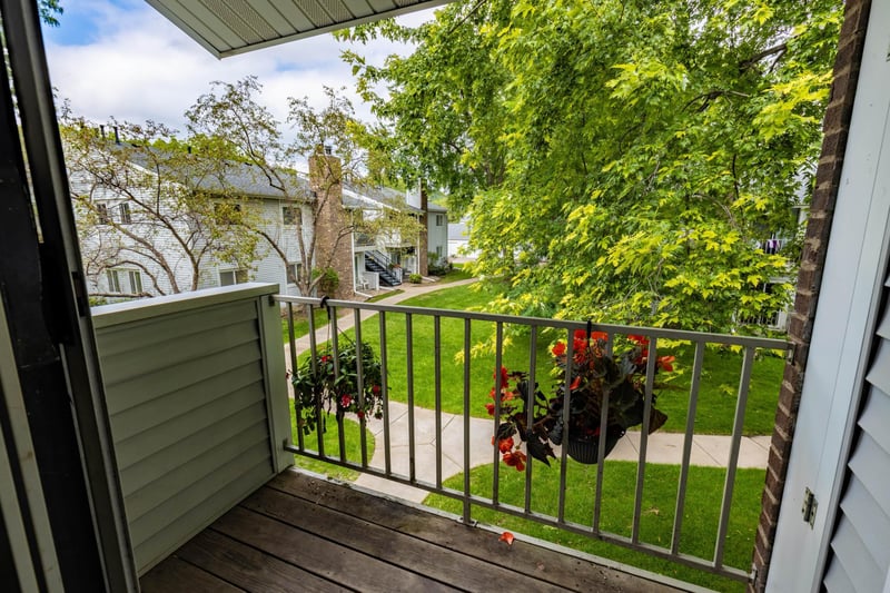 2284 Benson Ave #G, Saint Paul, MN 55116