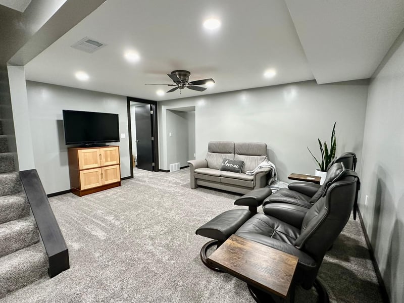 706 Maple St, Danube, MN 56230