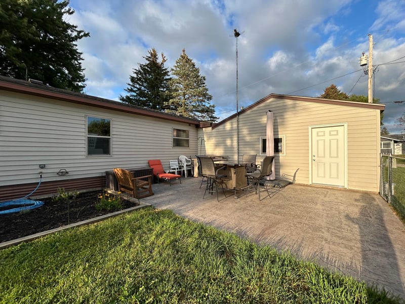 145 5th Ave NW, Elgin, MN 55932